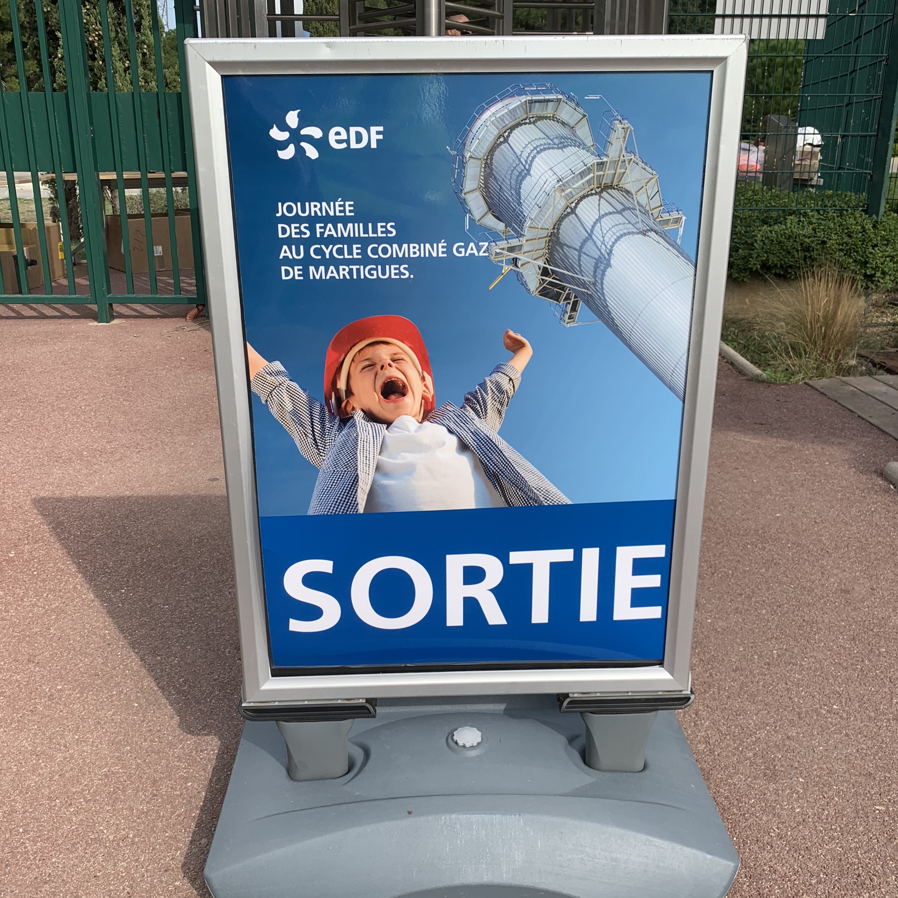Campagne visuelle pour la journée des Familles 2018 - EDF Martigues - Stop Trottoir